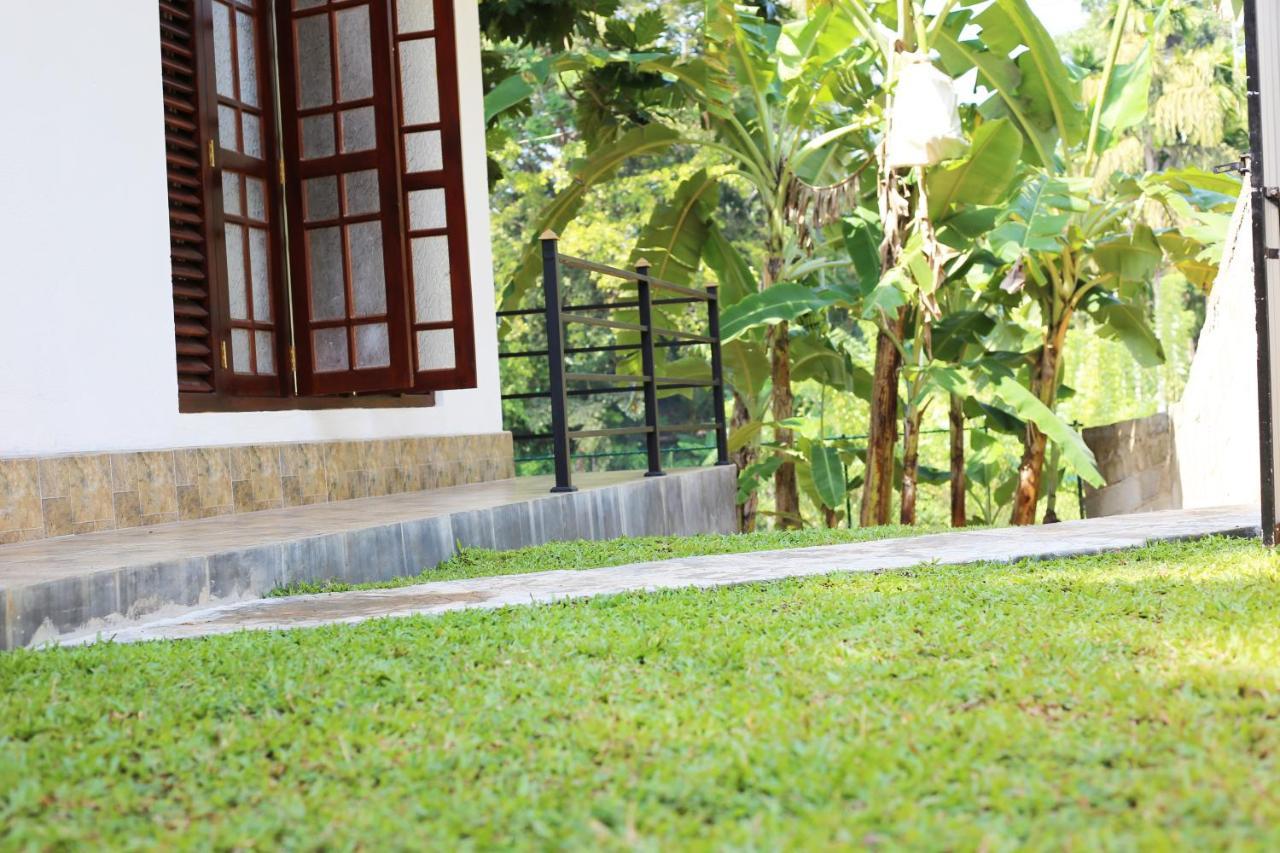 Kaumadi Villa Unawatuna Exterior photo